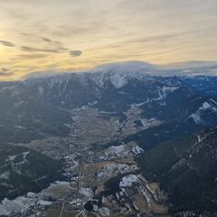 Flugwegposition um 14:31:45: Aufgenommen in der Nähe von Gemeinde Puchberg am Schneeberg, Österreich in 1601 Meter